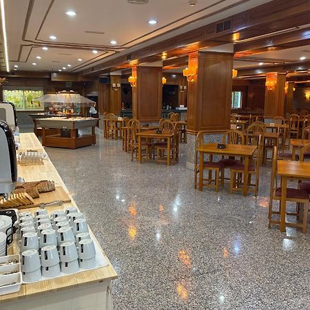 Hotel Los Olmos ลูโก ภายนอก รูปภาพ