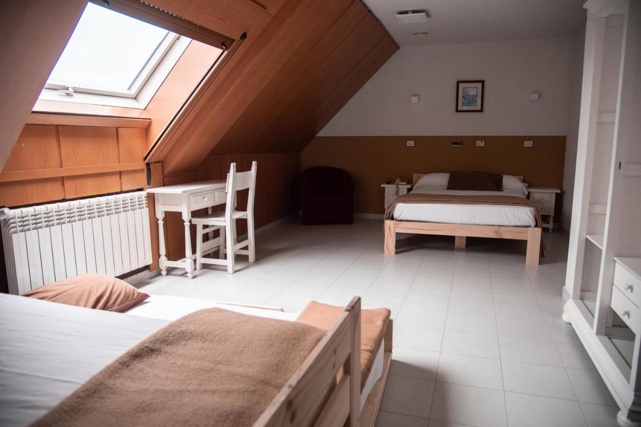 Hotel Los Olmos ลูโก ภายนอก รูปภาพ