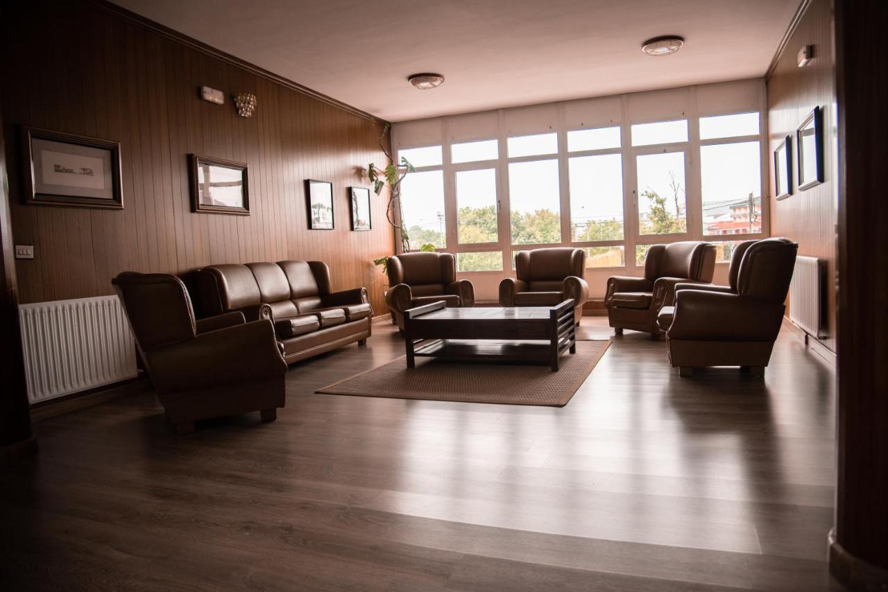 Hotel Los Olmos ลูโก ภายนอก รูปภาพ
